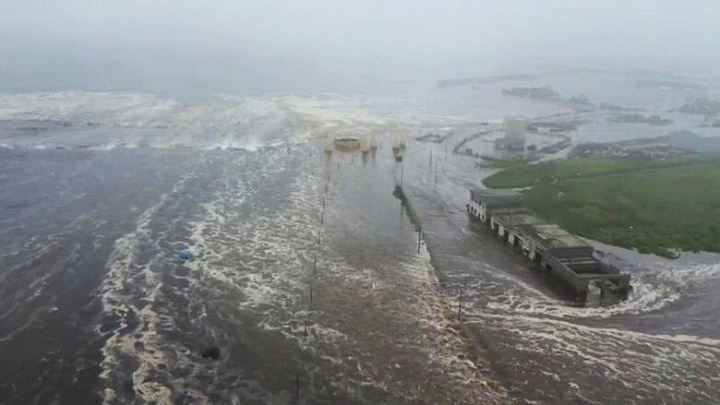 Угроза цунами от землетрясения на Камчатке прошла