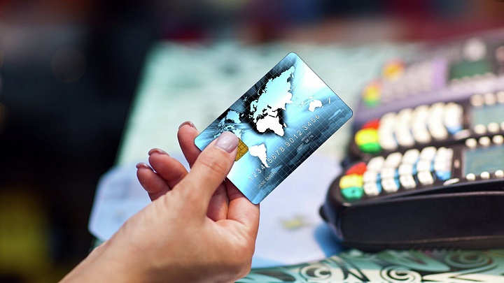 В Госдуме предложили обязать банки повторно идентифицировать клиентов