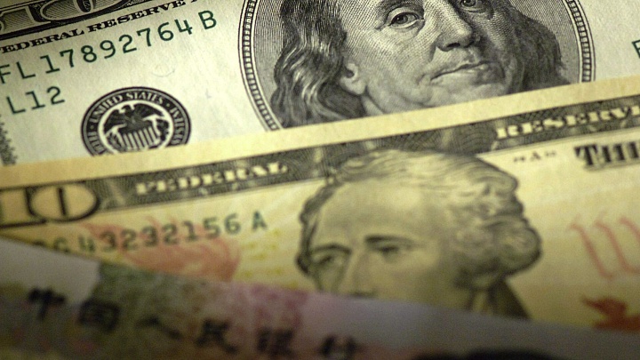 Экономисты ожидают рост валютных сбережений россиян